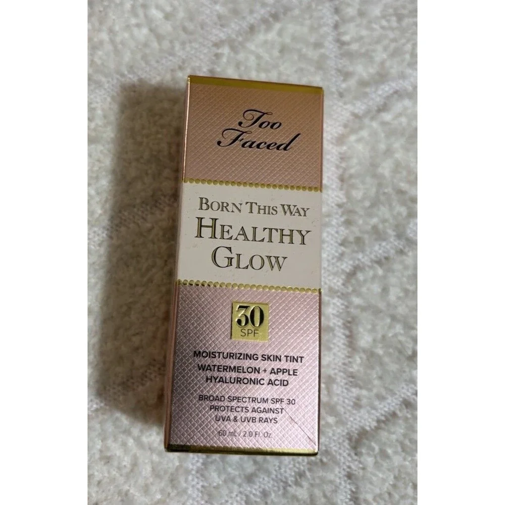 Too Faced Born This Way Healthy Glow SPF 30 Moisturizing Skin Tint Color Sable